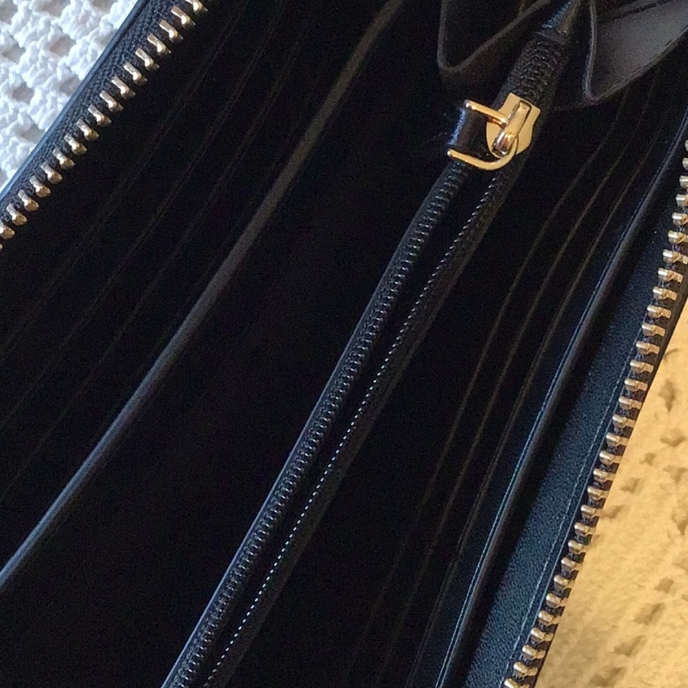 Kate Spade Wallet - Picture 6 of 7